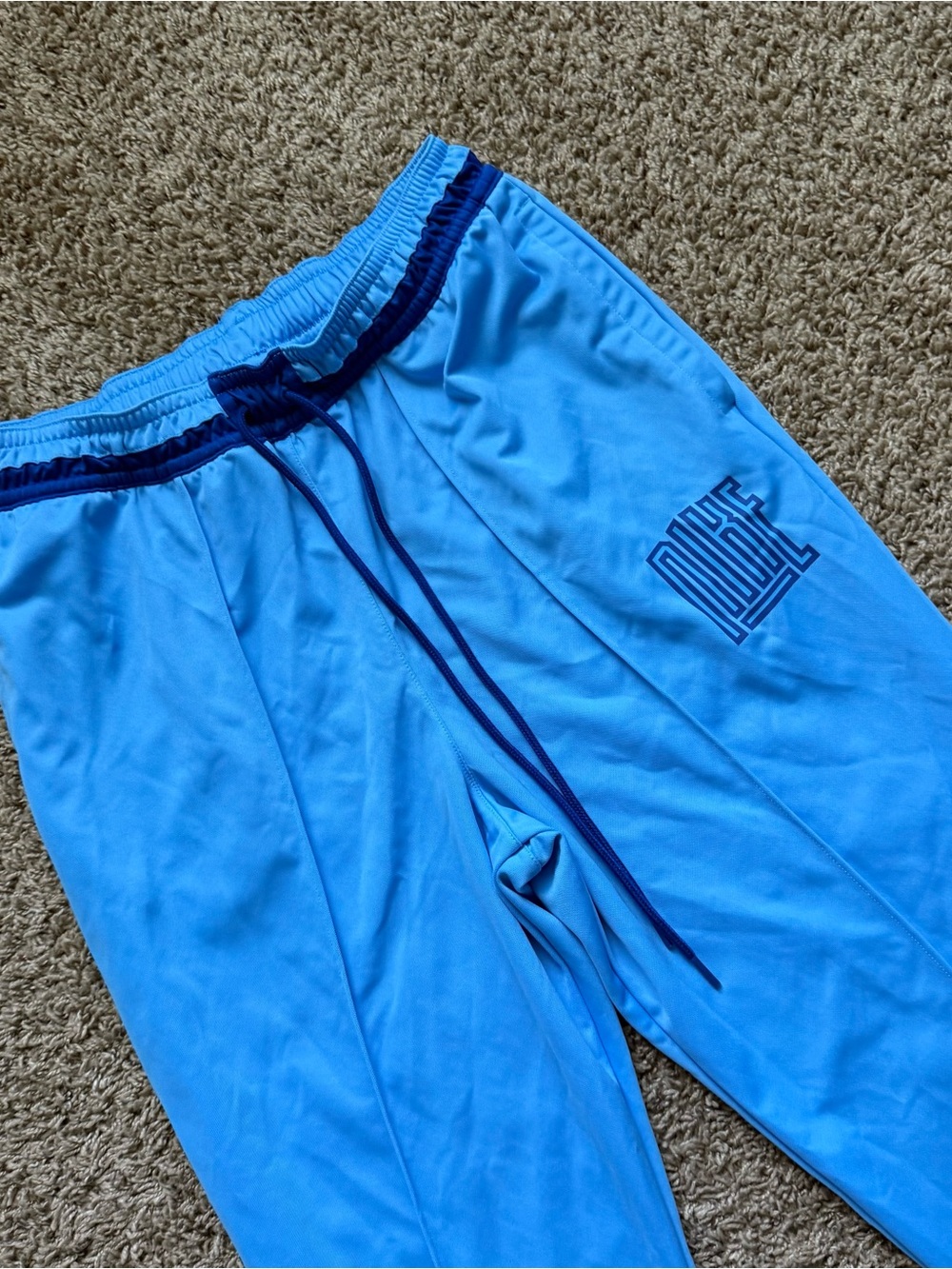 Nike Dri-Fit Men’s Light Blue Basketball Track Pants Size Large - Picture 2 of 4